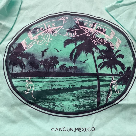 Cancun, T-shirt - Picture 2 of 2